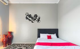 Reddoorz At Nn Guest House Exit Tol Klodran Solo